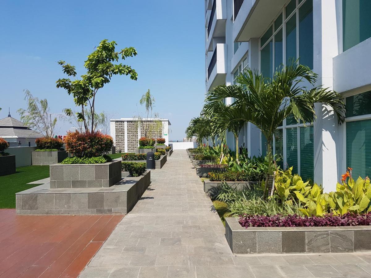 Elegant Studio Apartment At Tree Park City Cikokol By Travelio Tangerang Buitenkant foto